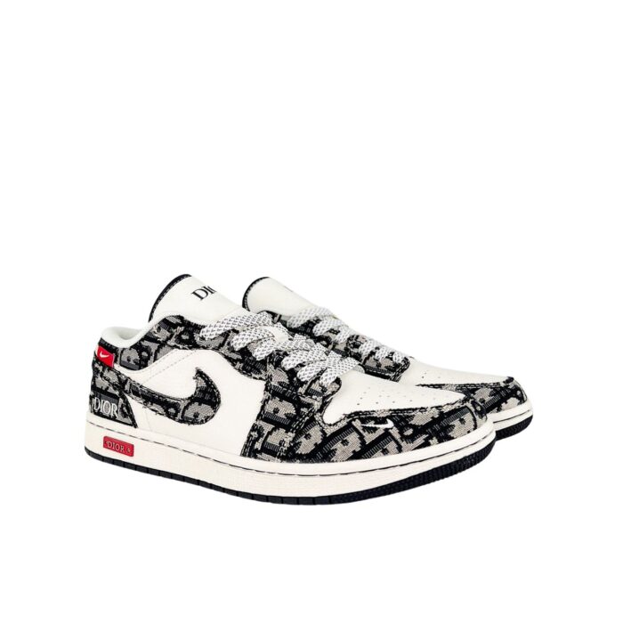 NIKE AIR JORDAN 1 RETRO LOW X DIOR WHITE BLACK