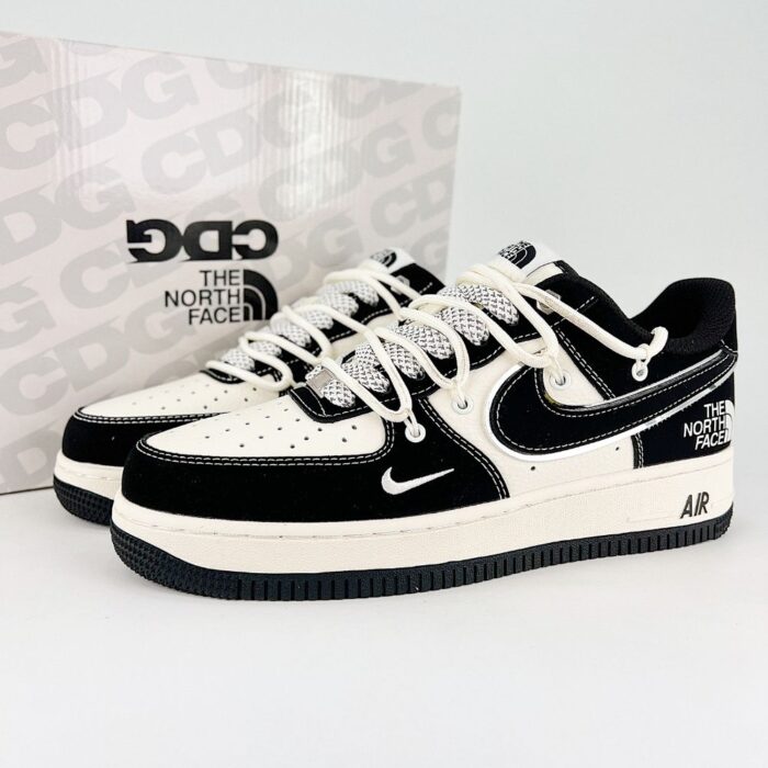 NIKE AIR FORCE 1 X THE NORTH FACE BLACK WHITE - Image 2