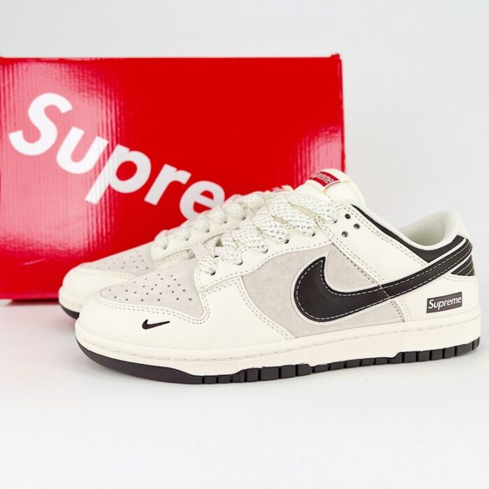 NIKE DUNK SB LOW X SUPREME BLACK BEIGE - Image 2