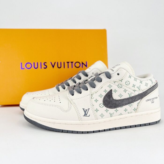 NIKE AIR JORDAN 1 LOW X LOUIS VUITTON X TRAVIS SCOTT OG SP BLACK BEIGE LV MONOGRAM - Image 2