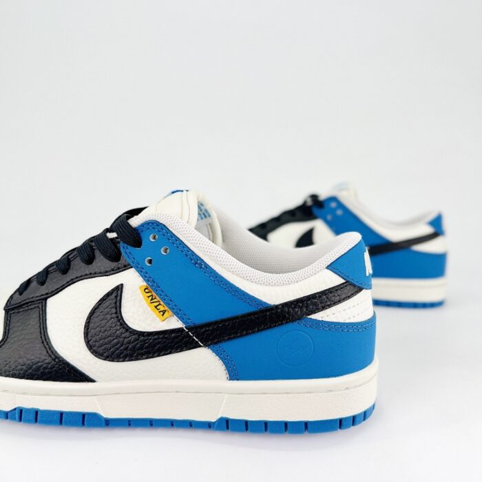 NIKE SB DUNK LOW X FRAGMENT DESIGN WHITE BLACK BLUE HOOK CY5979 110 - Image 3