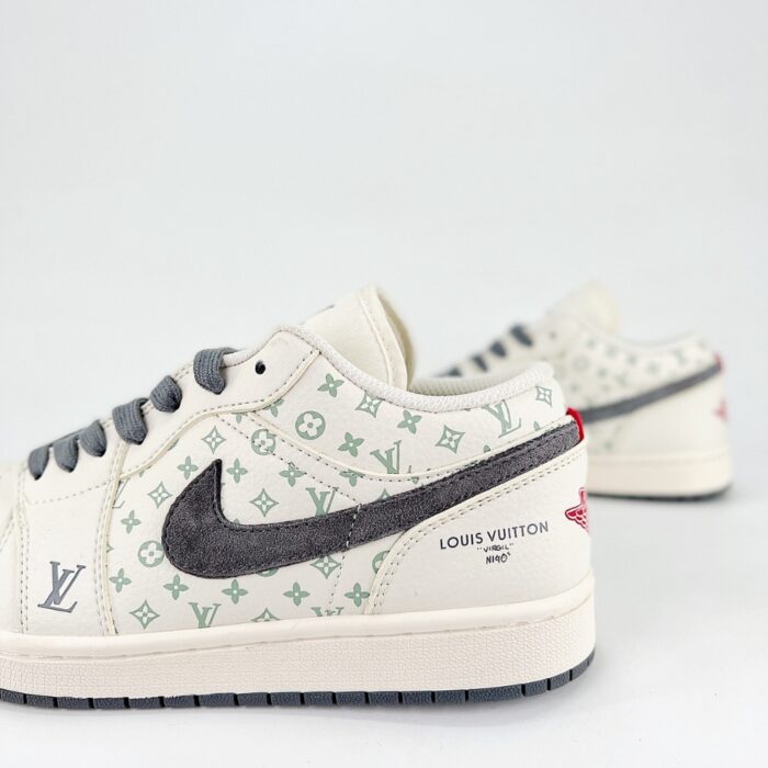 NIKE AIR JORDAN 1 LOW X LOUIS VUITTON X TRAVIS SCOTT OG SP BLACK BEIGE LV MONOGRAM - Image 3