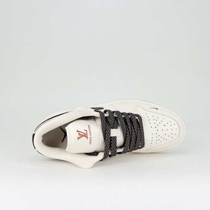 NIKE AIR JORDAN 1 LOW X LOUIS VUITTON OG SP BEIGE BROWN LV MONOGRAM - Image 4