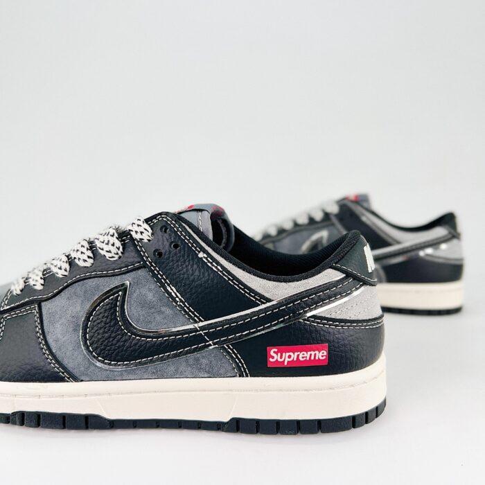 NIKE SB DUNK LOW X SUPREME BLACK DARK GRAY SMALL HOOK STARS XX9936 036 - Image 3