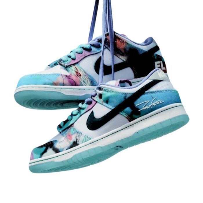 NIKE SB DUNK LOW X FUTURA LABORATORIES BLEACHED AQUA HF6061 400 - Image 2