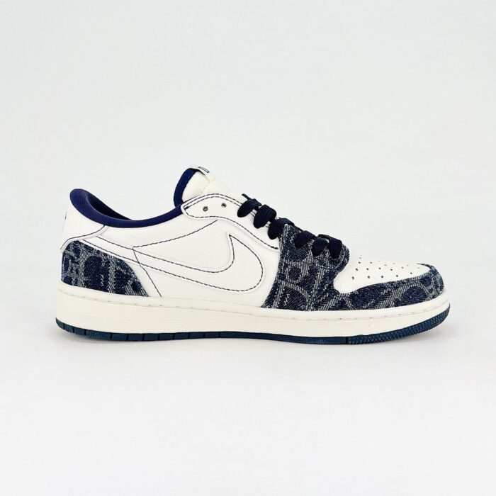 NIKE AIR JORDAN 1 LOW X TRAVIS SCOTT X DIOR NAVY BLACK WHITE - Image 3