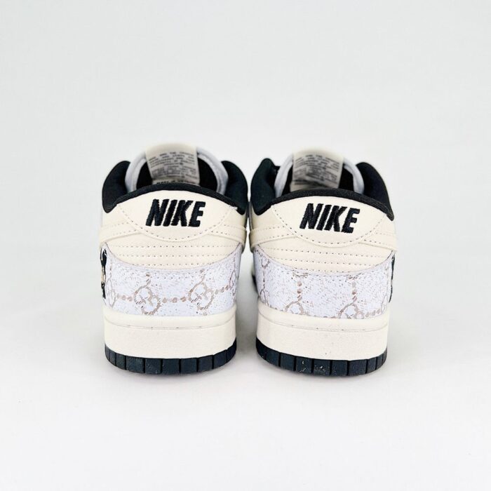 NIKE DUNK SB LOW X GUCCI MICKEY WHITE CREAM - Image 3