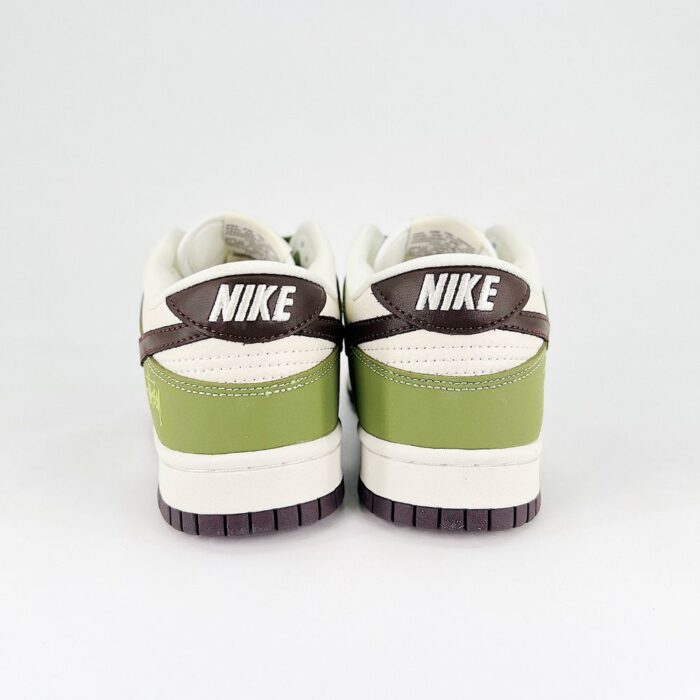 NIKE DUNK SB LOW X STUSSY AVOCADO GREEN - Image 3