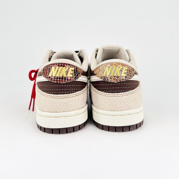 NIKE DUNK SB LOW X GUCCI LUNAR YEAR OF THE SNAKE BROWN - Image 3