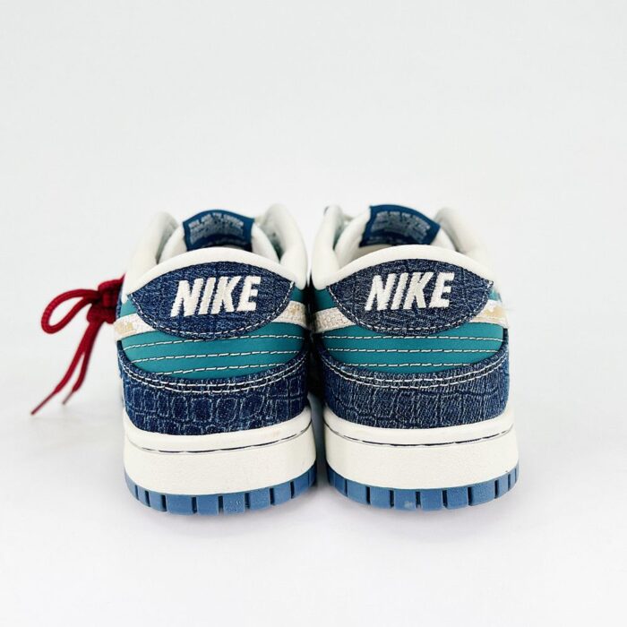 NIKE DUNK SB LOW X STUSSY LUNAR YEAR OF THE SNAKE GREEN - Image 3