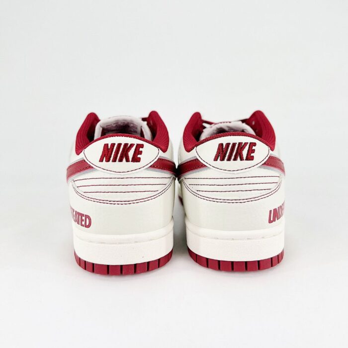 NIKE DUNK SB LOW X UNDEFEATED RED WHITE - Image 3