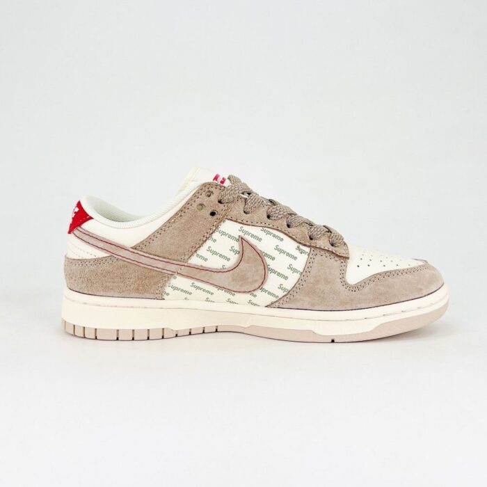 NIKE DUNK SB LOW X SUPREME BROWN WHITE RED - Image 3