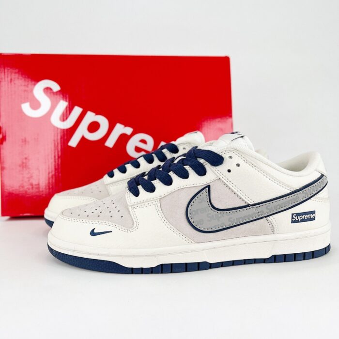 NIKE SB DUNK LOW X SUPREME CASUAL BOOTS WHITE BLUE SMALL HOOK XX2025 268 - Image 2