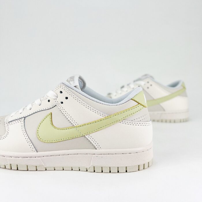 NIKE SB DUNK LOW PHANTOM OLIVE AURA IB3484 001 - Image 3