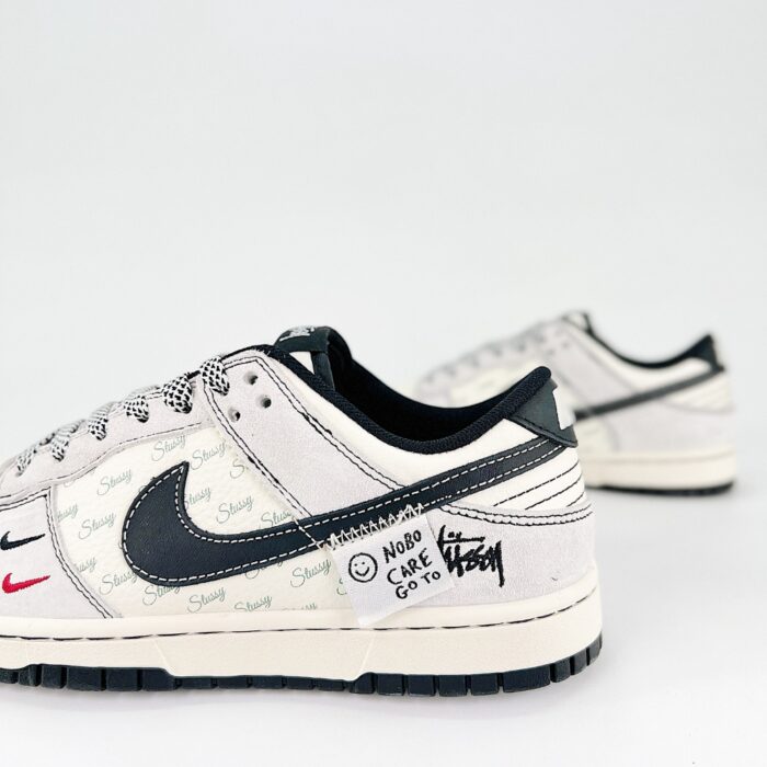 NIKE SB DUNK LOW X STUSSY JOINT WHITE LIGHT GRAY PATCH YX5066 220 - Image 3