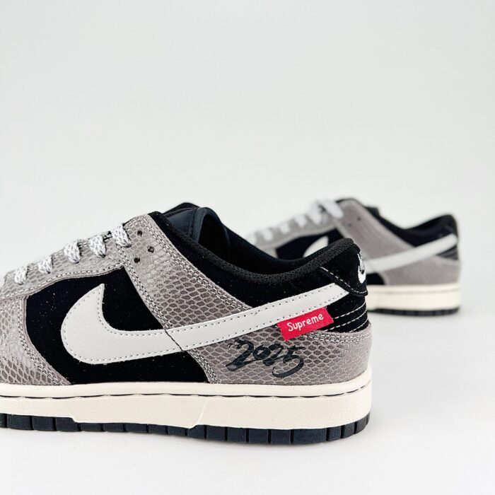 NIKE SB DUNK LOW X SUPREME YEAR OF THE SNAKE LIMITED EDITION BLACK GRAY SMALL HOOK STARS XS1086 017 - Image 3