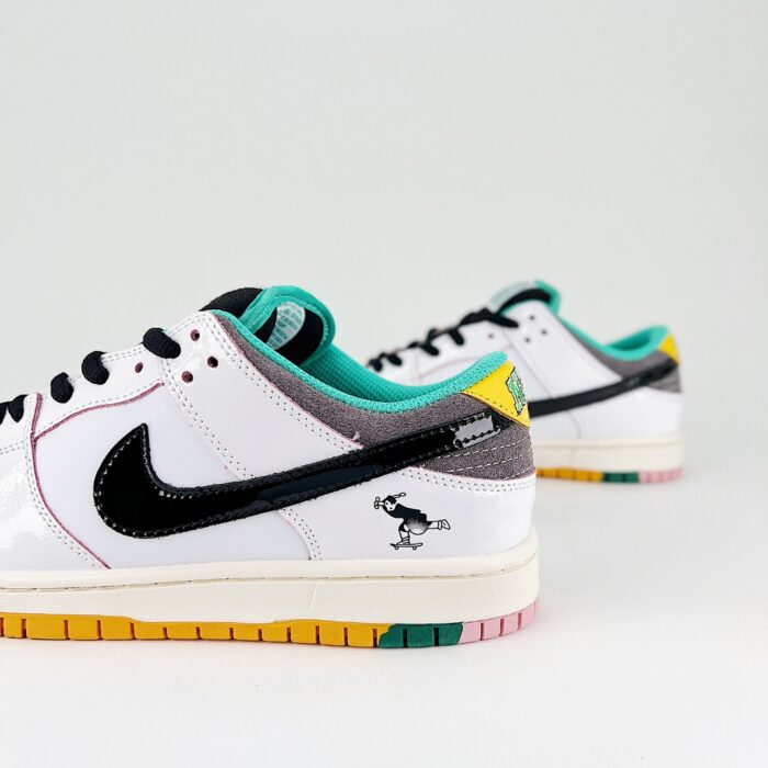 NIKE SB DUNK LOW X CSEF SUMMIT WHITE BLACK IRON GREY CLEAR EMERALD BUCKTAN HJ4132 100 - Image 3