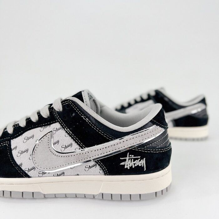 NIKE SB DUNK LOW x STUSSY BLACK GRAY XX3168 008 - Image 3