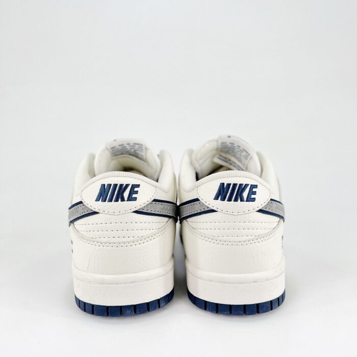 NIKE SB DUNK LOW X SUPREME CASUAL BOOTS WHITE BLUE SMALL HOOK XX2025 268 - Image 5