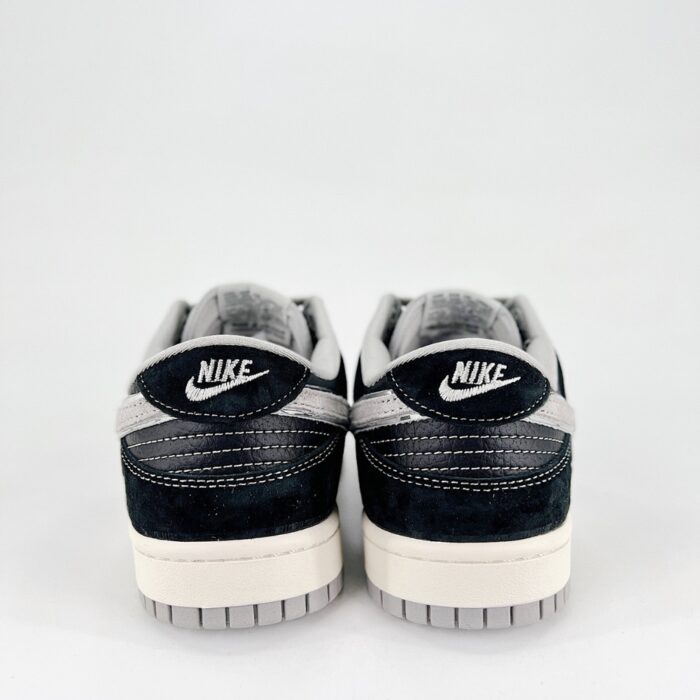 NIKE SB DUNK LOW x STUSSY BLACK GRAY XX3168 008 - Image 5