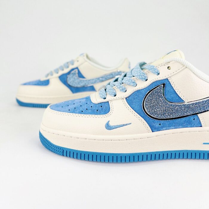 NIKE AIR FORCE 1 LOW X THE NORTH FACE BLUE BEIGE - Image 4