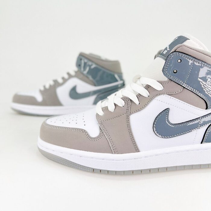 NIKE JORDAN 1 MID SE WHITE MEDIUM GREY COOL GREY HF3216 100 - Image 4