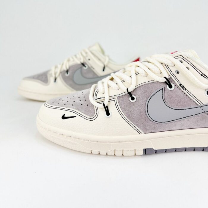 NIKE DUNK SB LOW X STUSSY X SUPREME GREY BEIGE - Image 4