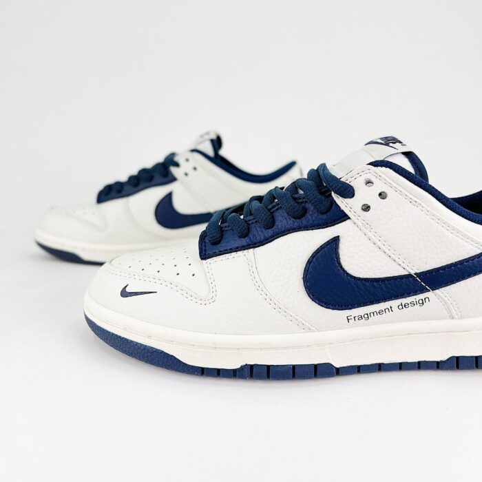 NIKE DUNK SB LOW X FRAGMENT DESIGN WHITE NAVY - Image 4