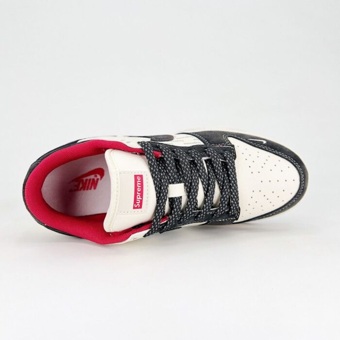 NIKE DUNK SB LOW X SUPREME BLACK WHITE RED - Image 4