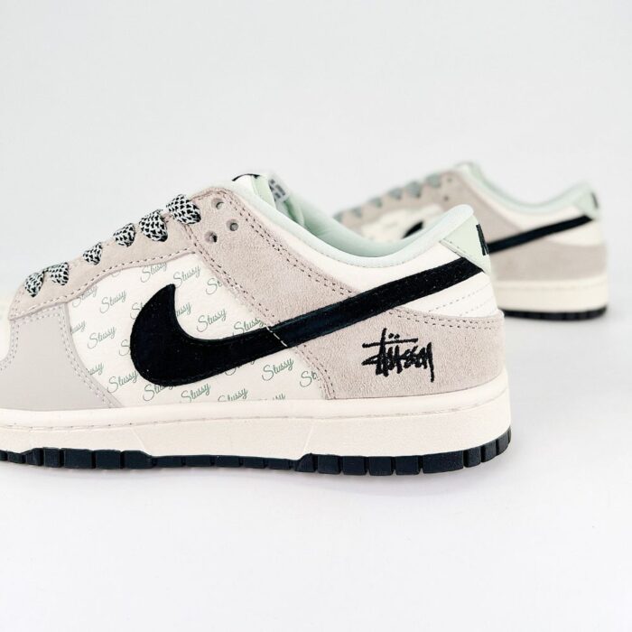 NIKE DUNK SB LOW X STUSSY GREY WHITE - Image 5