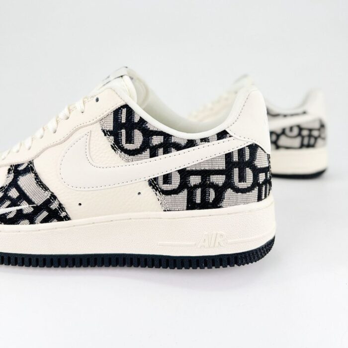 NIKE AIR FORCE 1 LOW X BURBERRY BLACK WHITE - Image 5