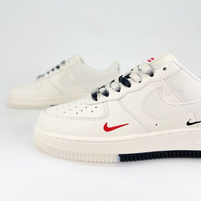 NIKE AIR FORCE 1 LOW X SUPREME OFF WHITE - Image 6