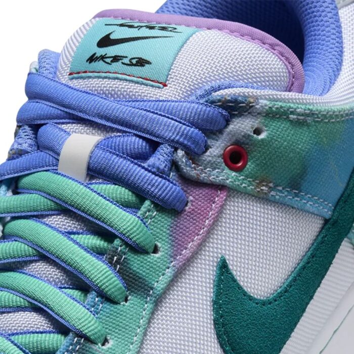 NIKE SB DUNK LOW X FUTURA LABORATORIES BLEACHED AQUA HF6061 400 - Image 4