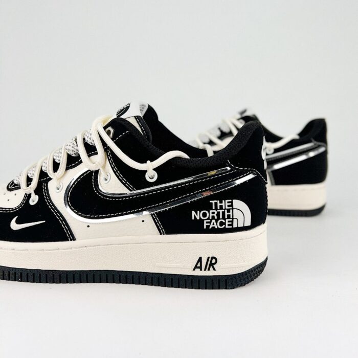 NIKE AIR FORCE 1 X THE NORTH FACE BLACK WHITE - Image 5