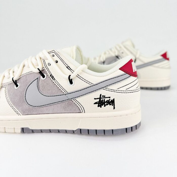 NIKE DUNK SB LOW X STUSSY X SUPREME GREY BEIGE - Image 5