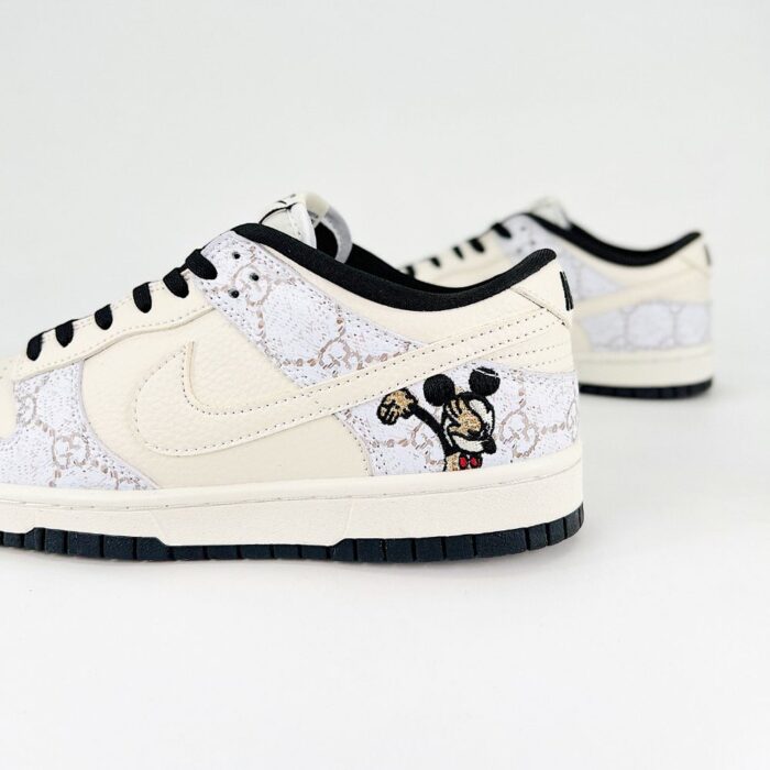 NIKE DUNK SB LOW X GUCCI MICKEY WHITE CREAM - Image 5