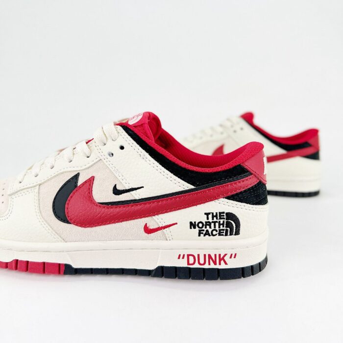 NIKE DUNK SB LOW X THE NORTH FACE RED BEIGE - Image 5