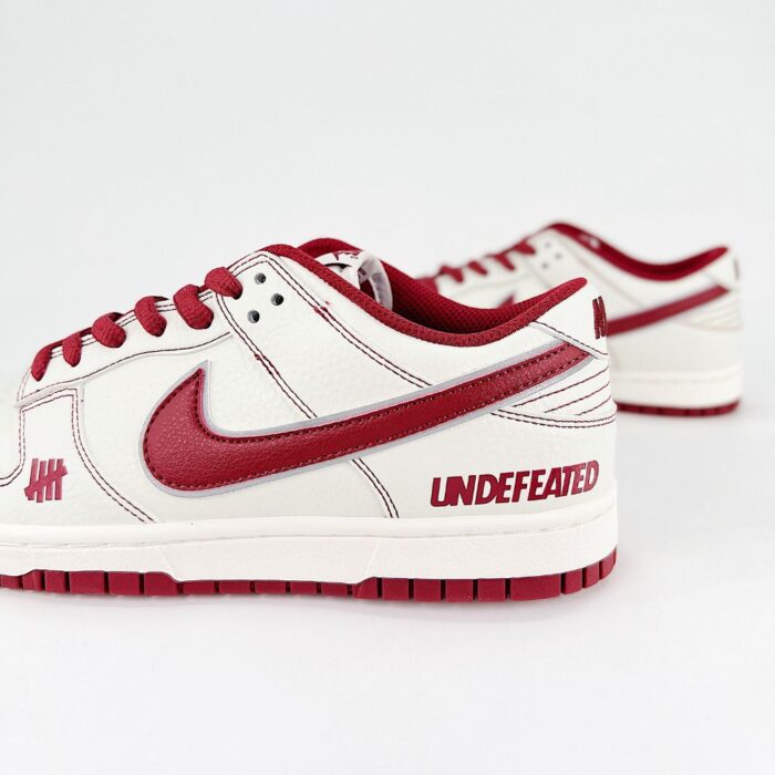 NIKE DUNK SB LOW X UNDEFEATED RED WHITE - Image 5