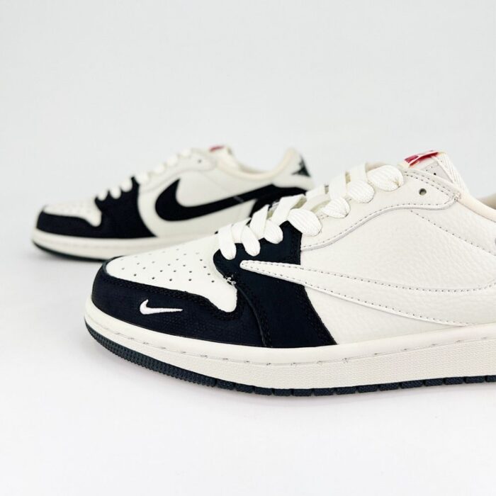 NIKE AIR JORDAN 1 LOW X TRAVIS SCOTT X SUPREME BLACK WHITE - Image 4