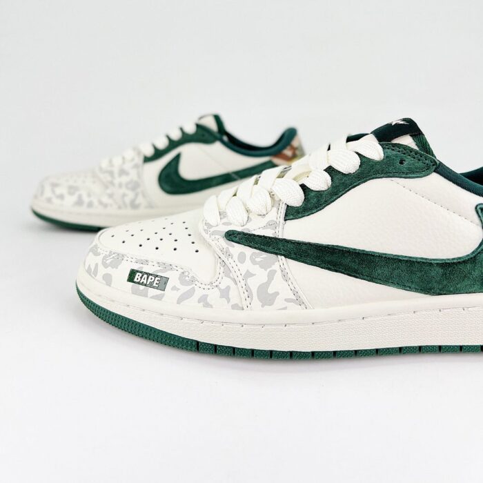 NIKE AIR JORDAN 1 LOW X TRAVIS SCOTT X BAPE CUSTOM GREEN - Image 4