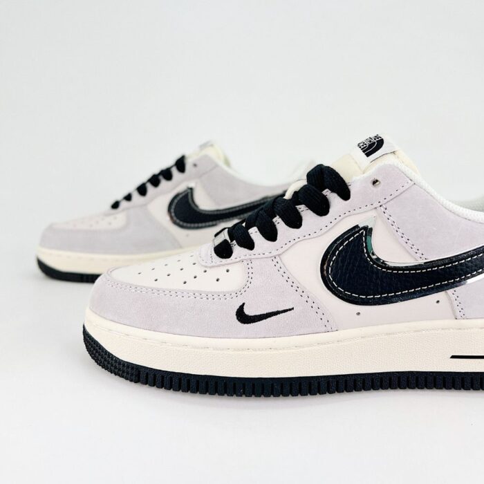 NIKE AIR FORCE 1 X THE NORTH FACE NEUTRAL GREY - Image 6