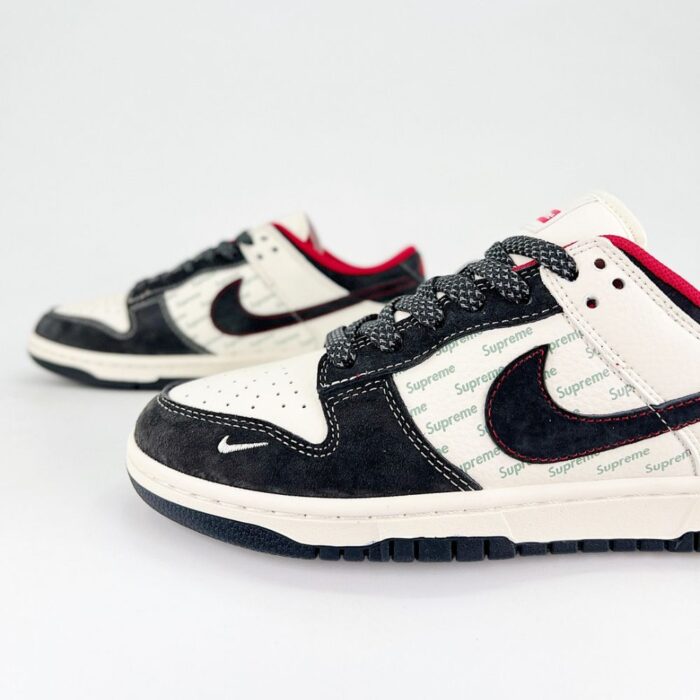 NIKE DUNK SB LOW X SUPREME BLACK WHITE RED - Image 6