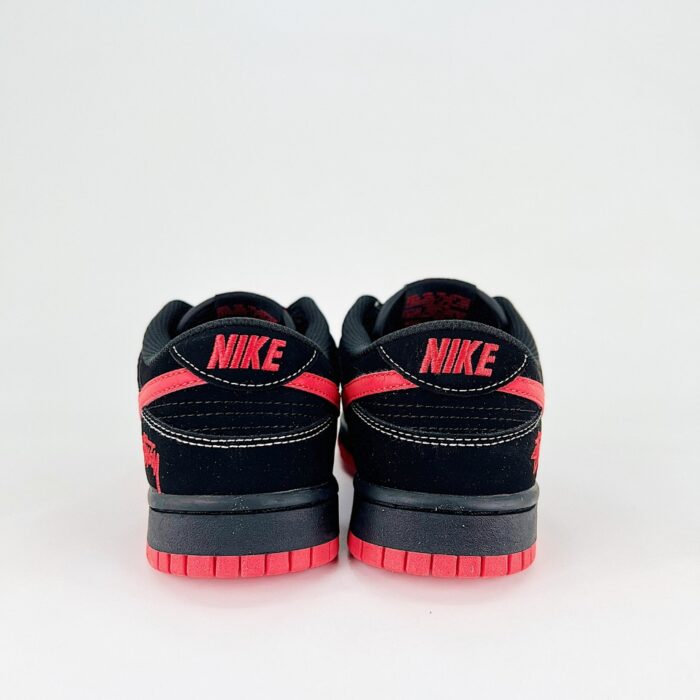 NIKE SB DUNK LOW X STUSSY BLACK RED HOOK - Image 5