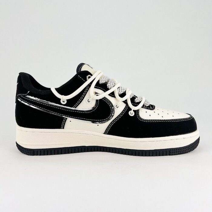 NIKE AIR FORCE 1 X THE NORTH FACE BLACK WHITE - Image 7