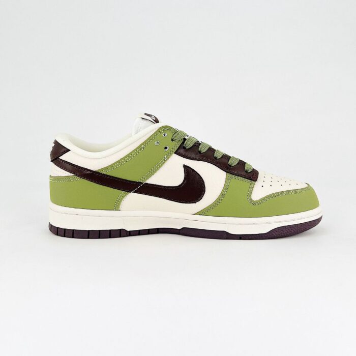 NIKE DUNK SB LOW X STUSSY AVOCADO GREEN - Image 7