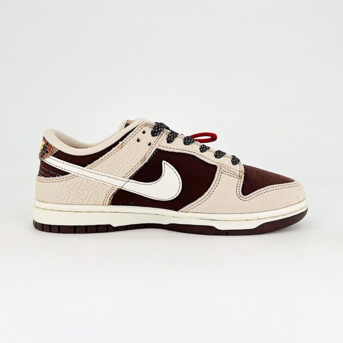 NIKE DUNK SB LOW X GUCCI LUNAR YEAR OF THE SNAKE BROWN - Image 7