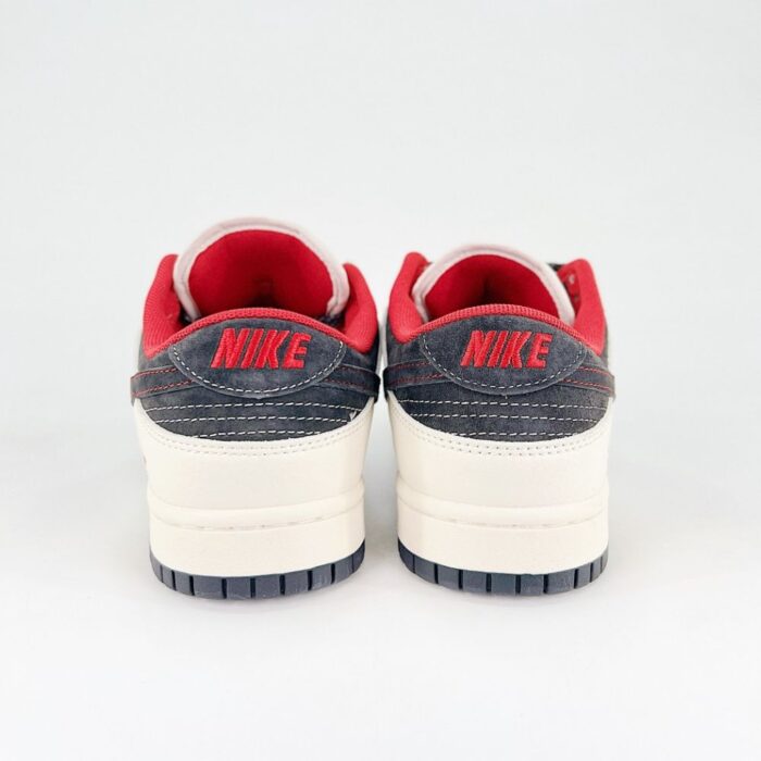 NIKE DUNK SB LOW X SUPREME BLACK WHITE RED - Image 7