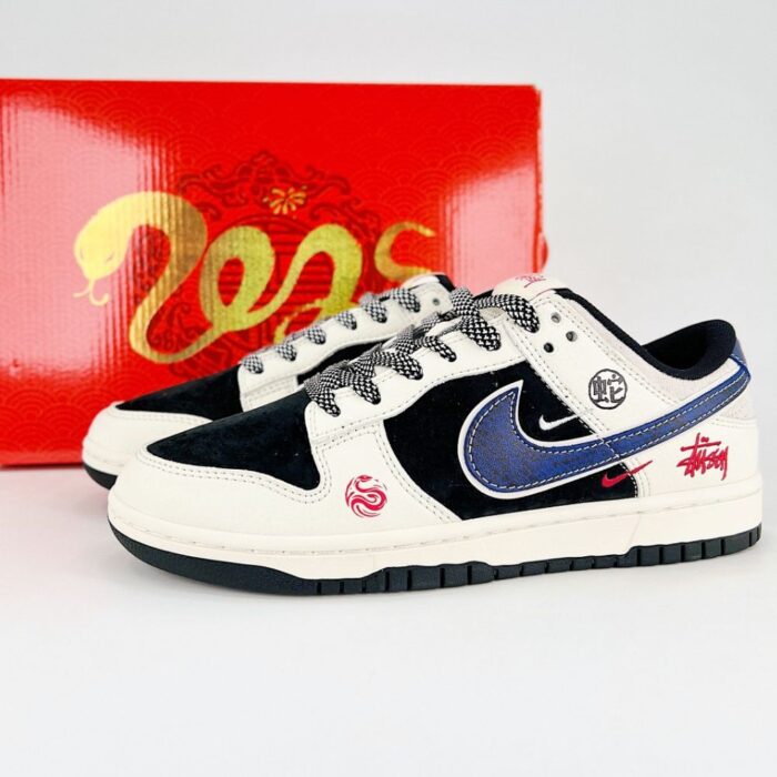 NIKE DUNK SB LOW X STUSSY LUNAR YEAR OF THE SNAKE NAVY BLACK WHITE - Image 2