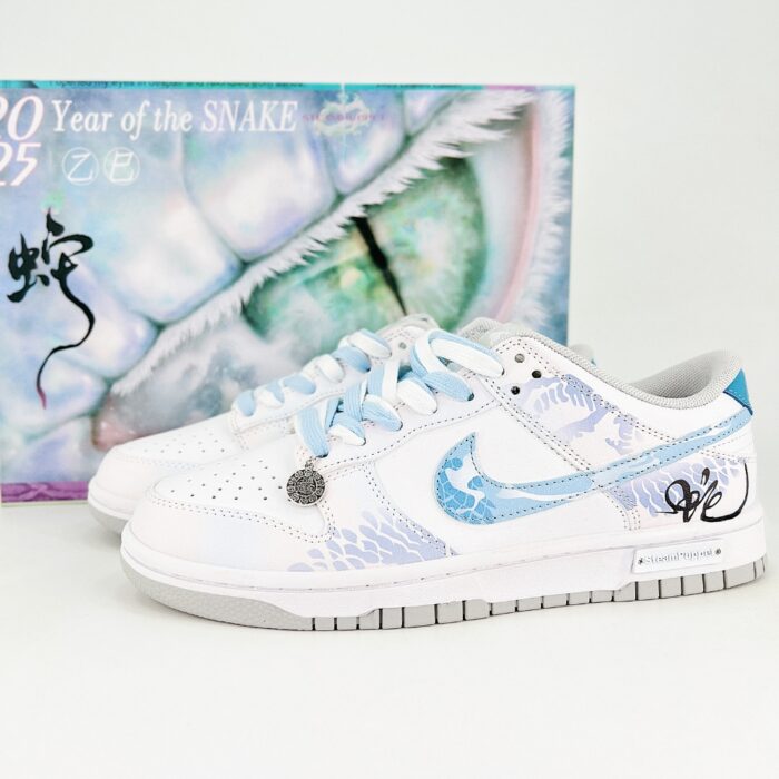 NIKE SB DUNK LOW CNY PEARL OF THE SPIRIT SNAKE WHITE BLUE PINK GRADIENT - Image 2