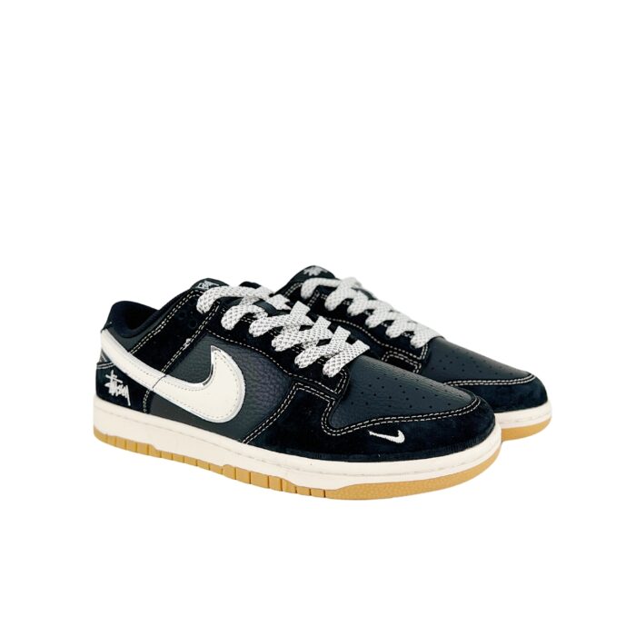 NIKE SB DUNK LOW X STUSSY BLACK WHITE